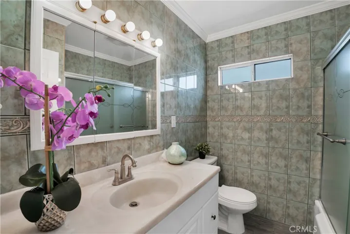 13176 Foothill, Sylmar, California 91342
