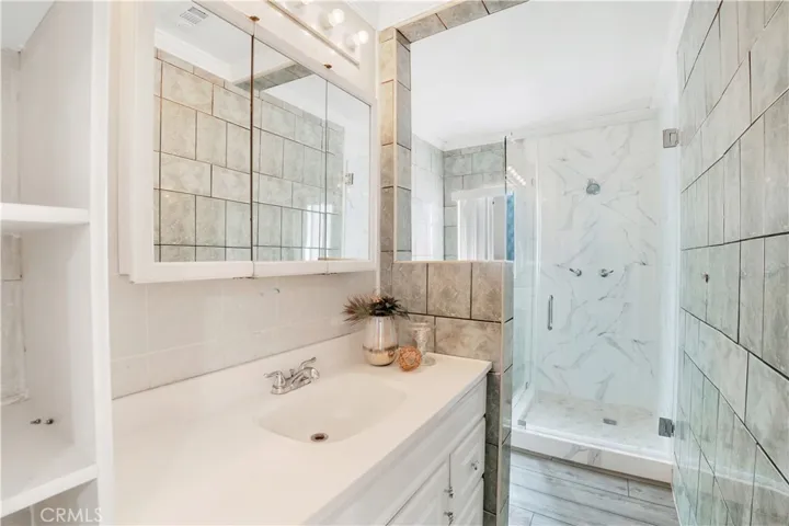 13176 Foothill, Sylmar, California 91342