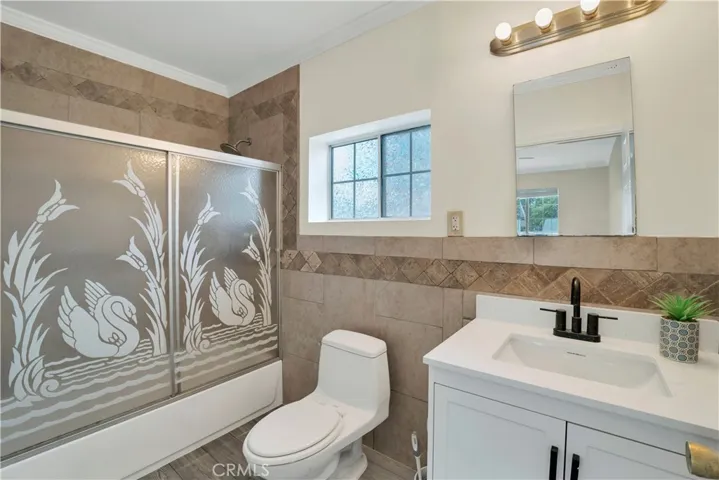13176 Foothill, Sylmar, California 91342