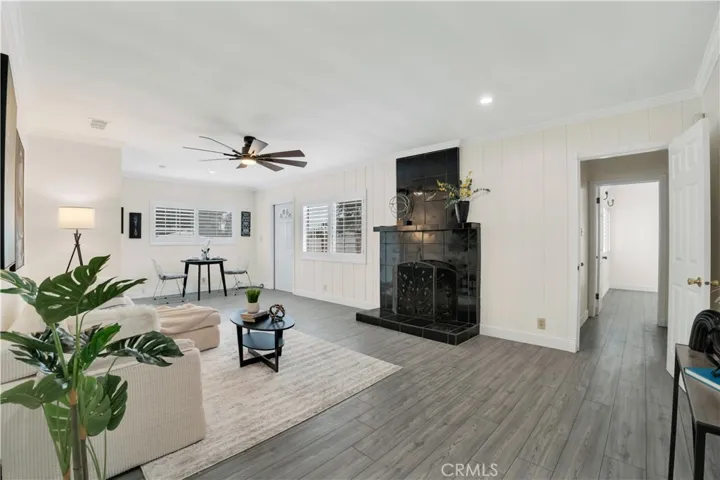 13176 Foothill, Sylmar, California 91342