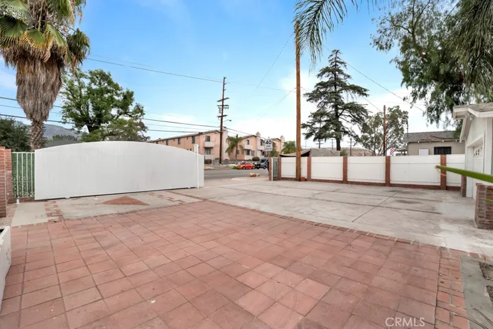 13176 Foothill, Sylmar, California 91342