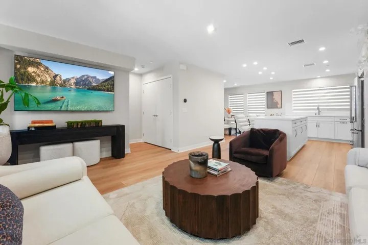 4810 Canyon View, San Diego, California 92117