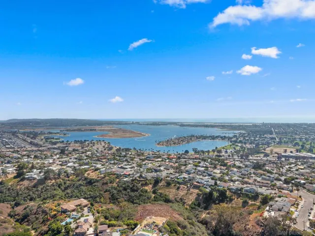 4810 Canyon View, San Diego, California 92117