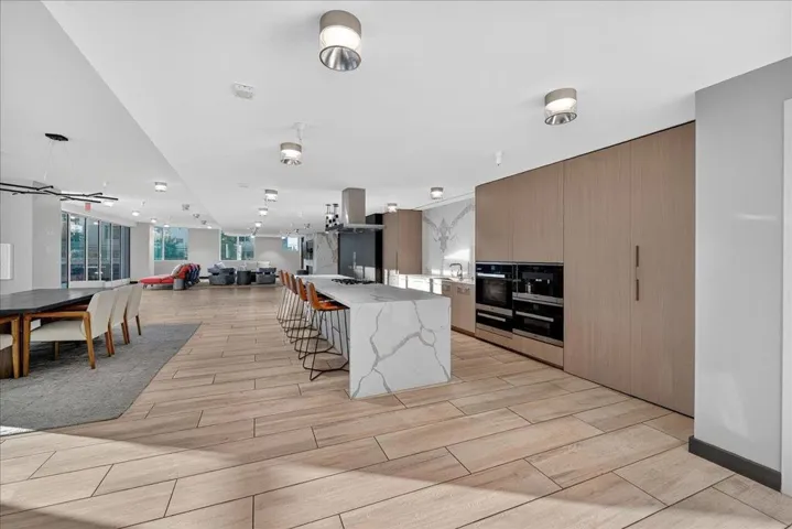 188 W Saint James Street 10313, San Jose, California 95110
