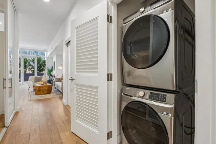188 W Saint James Street 10313, San Jose, California 95110