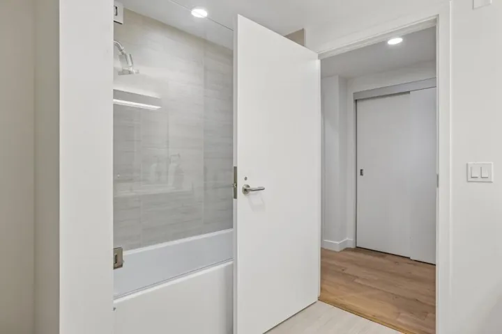 188 W Saint James Street 10313, San Jose, California 95110