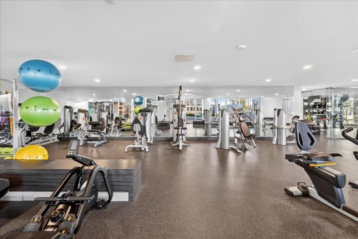188 W Saint James Street 10313, San Jose, California 95110
