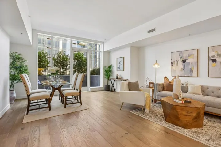 188 W Saint James Street 10313, San Jose, California 95110