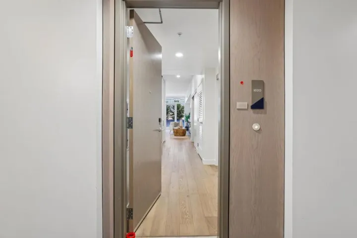 188 W Saint James Street 10313, San Jose, California 95110