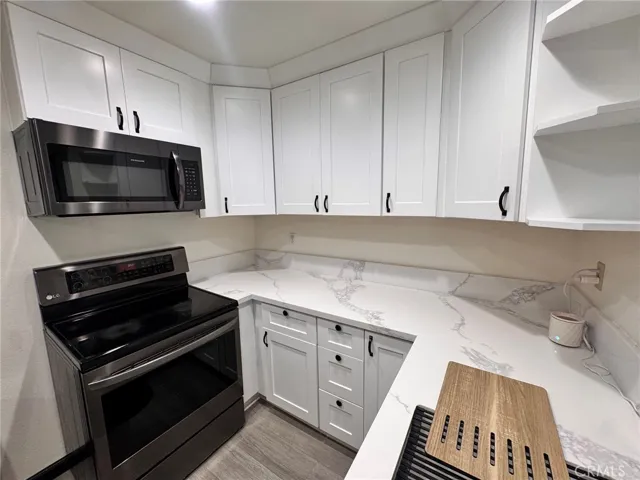 1159 Tivoli, Simi Valley, California 93065