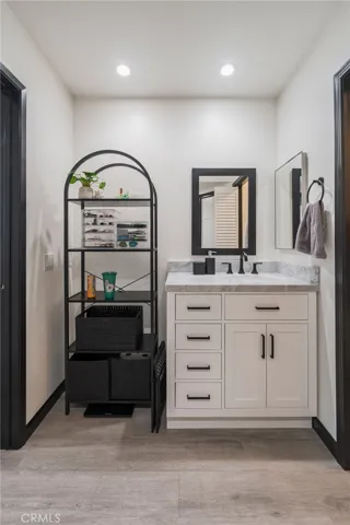 1159 Tivoli, Simi Valley, California 93065