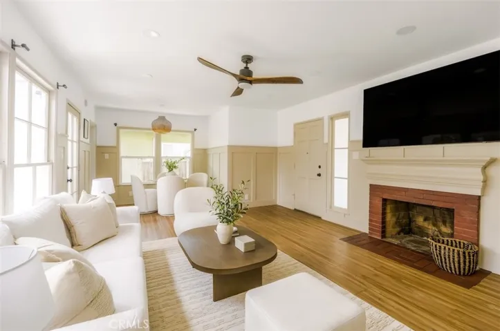 6202 E Wardlow, Long Beach, California 90808