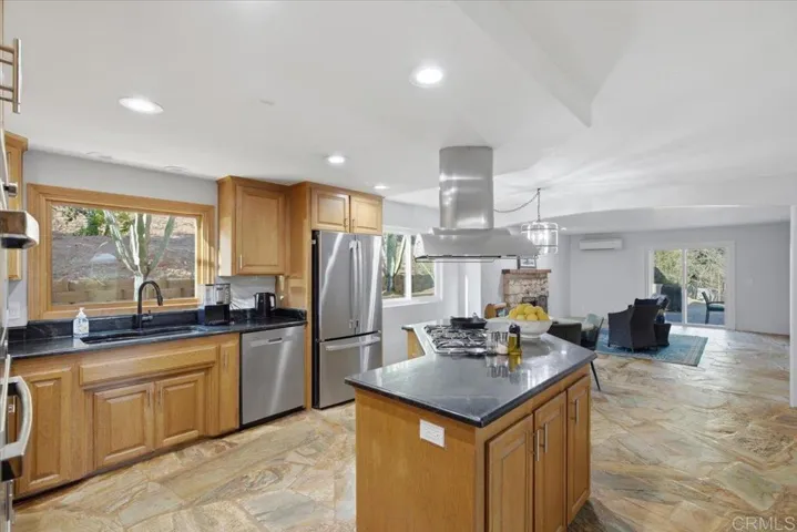 11151 Oak Creek Drive, Lakeside, California 92040