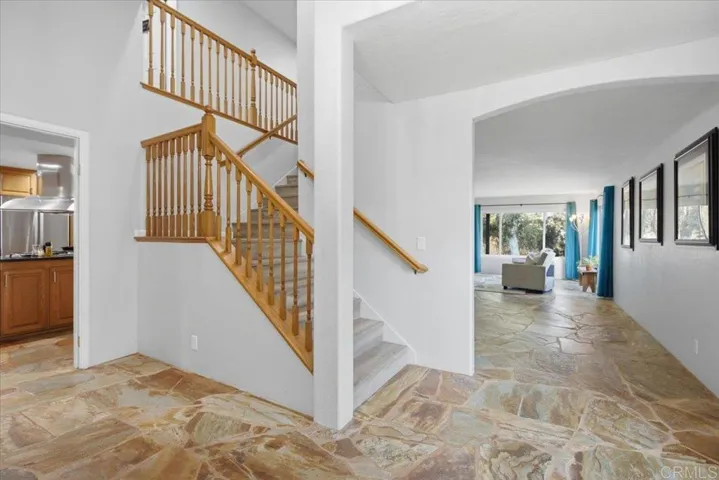 11151 Oak Creek Drive, Lakeside, California 92040