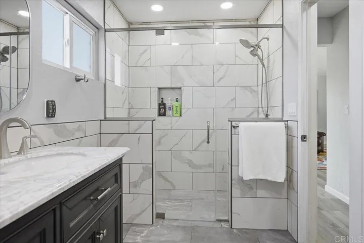 11151 Oak Creek Drive, Lakeside, California 92040