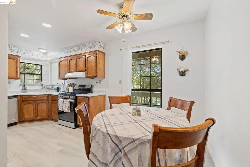 20790 Ferretti Rd, Groveland, California 95321 — photo 4