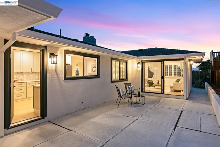 2356 Marineview Dr, San Leandro, California 94577