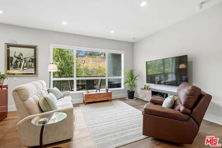 12775 Bluff Creek Drive 1, Los Angeles, California 90094