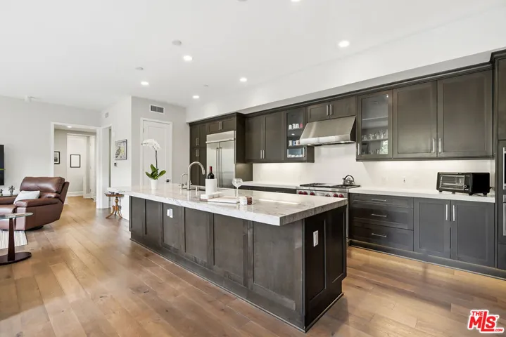 12775 Bluff Creek Drive 1, Los Angeles, California 90094