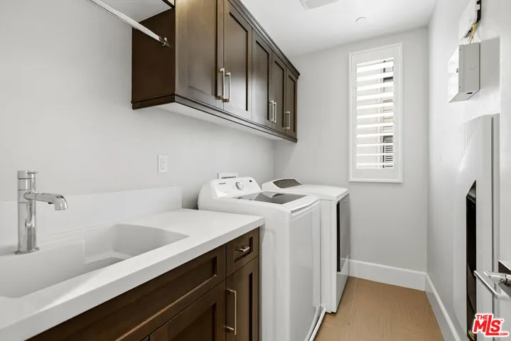 12775 Bluff Creek Drive 1, Los Angeles, California 90094