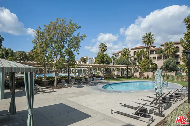 12775 Bluff Creek Drive 1, Los Angeles, California 90094