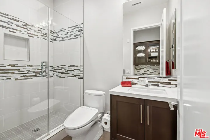 12775 Bluff Creek Drive 1, Los Angeles, California 90094