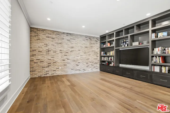12775 Bluff Creek Drive 1, Los Angeles, California 90094