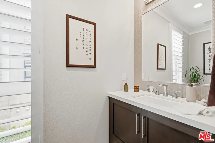 12775 Bluff Creek Drive 1, Los Angeles, California 90094