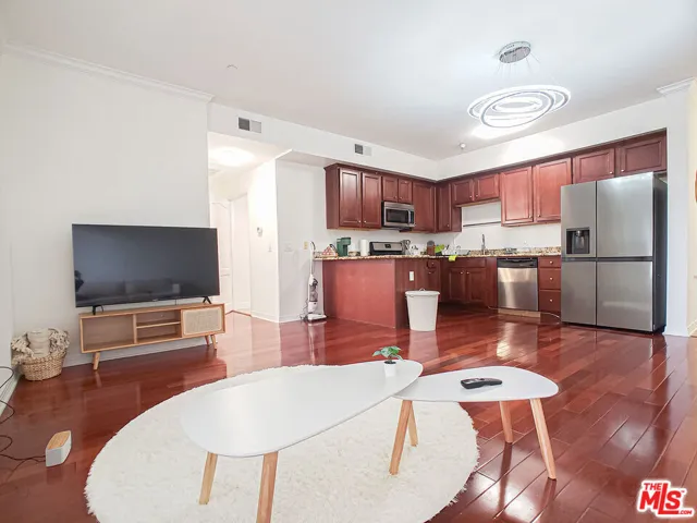 1025 Dewey Avenue 205, Los Angeles, California 90006