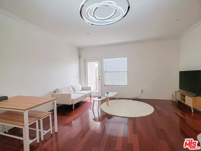 1025 Dewey Avenue 205, Los Angeles, California 90006