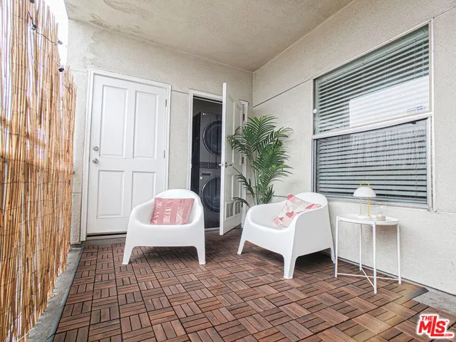 1025 Dewey Avenue 205, Los Angeles, California 90006