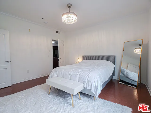 1025 Dewey Avenue 205, Los Angeles, California 90006