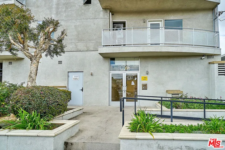 1025 Dewey Avenue 205, Los Angeles, California 90006