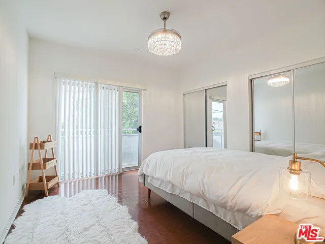 1025 Dewey Avenue 205, Los Angeles, California 90006