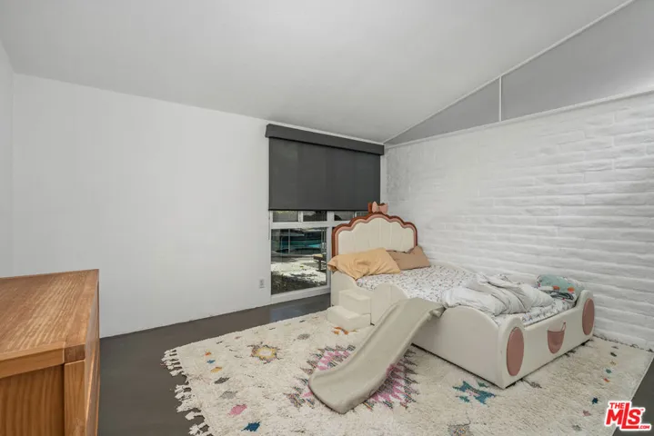 3641 Woodcliff Road, Los Angeles, California 91403