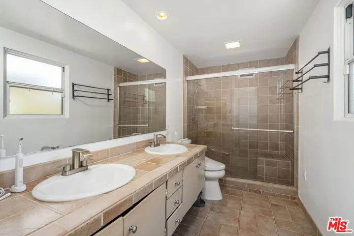 3641 Woodcliff Road, Los Angeles, California 91403