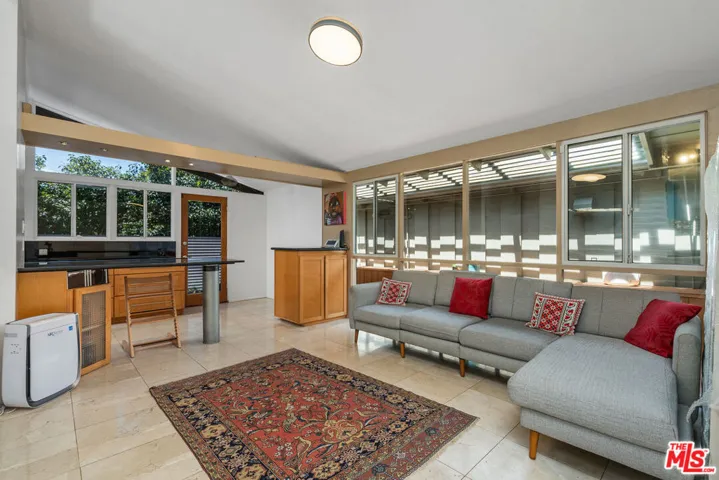 3641 Woodcliff Road, Los Angeles, California 91403