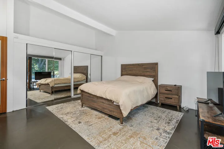 3641 Woodcliff Road, Los Angeles, California 91403