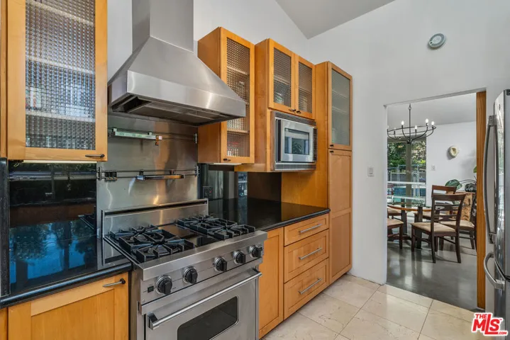 3641 Woodcliff Road, Los Angeles, California 91403