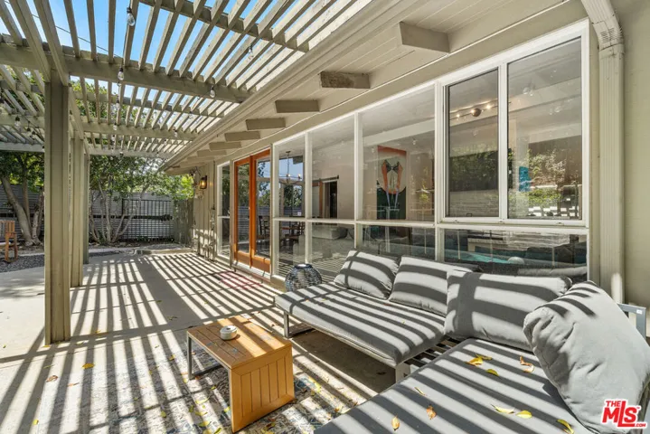 3641 Woodcliff Road, Los Angeles, California 91403