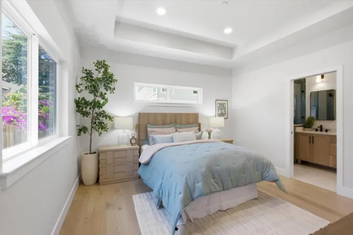 320 Center Street, Redwood City, California 94061