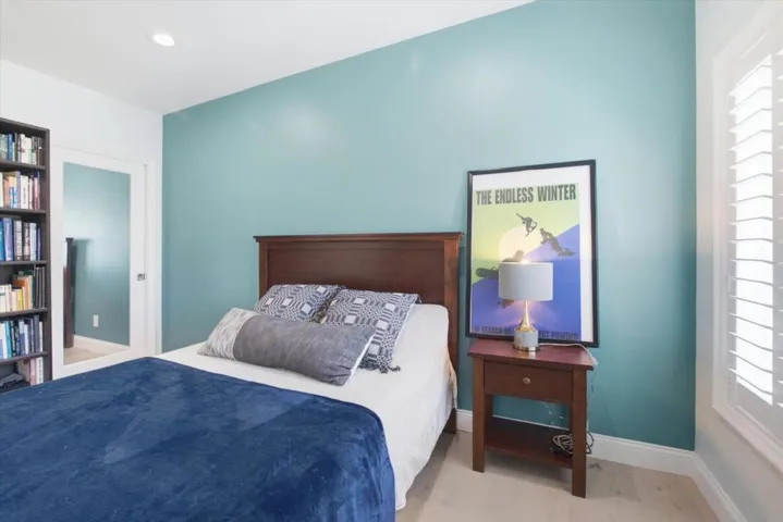 320 Center Street, Redwood City, California 94061