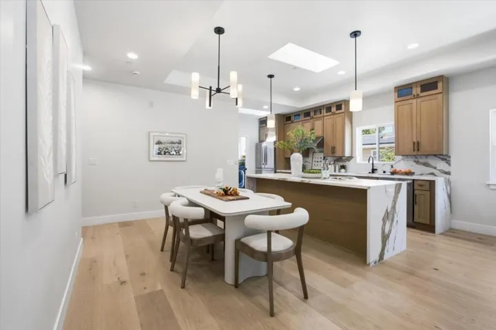 320 Center Street, Redwood City, California 94061