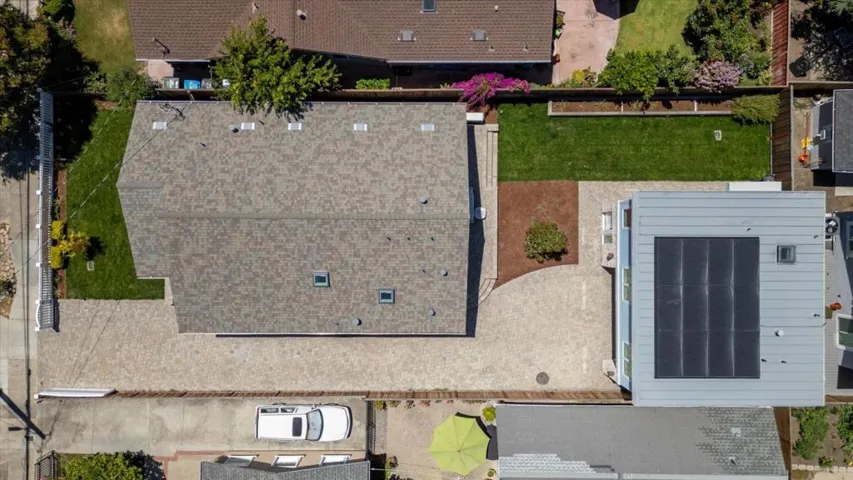 320 Center Street, Redwood City, California 94061