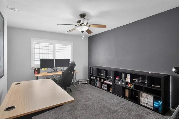 Studio/Study/Office