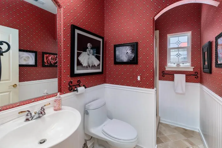 3048 Via Romaza, Carlsbad, California 92009