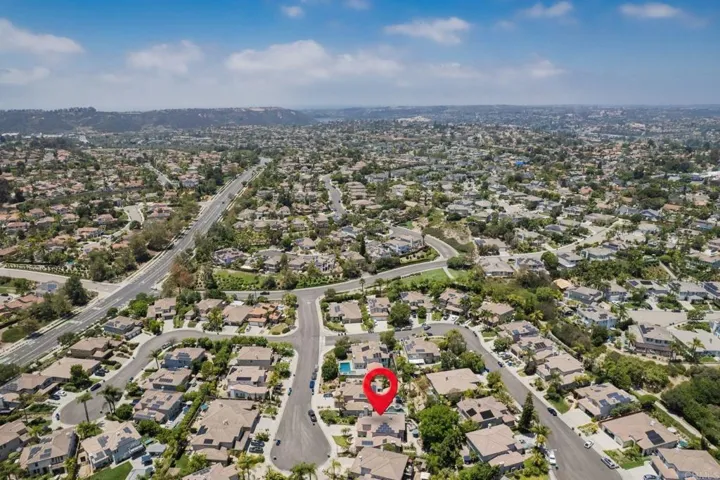 3048 Via Romaza, Carlsbad, California 92009