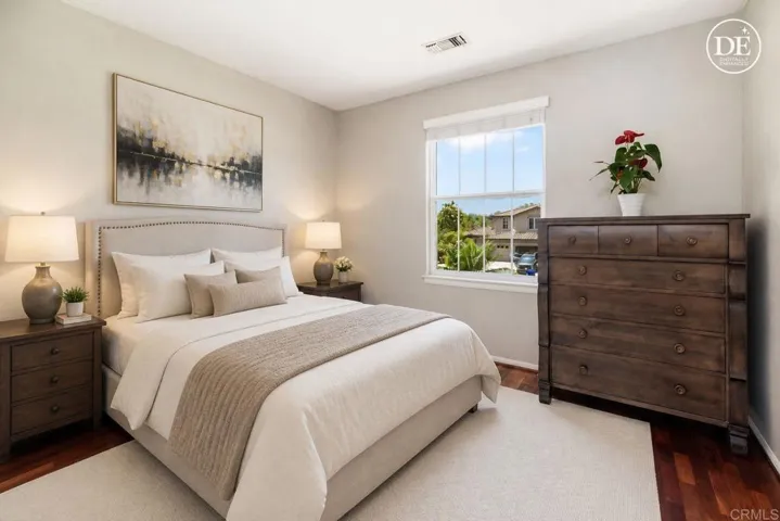 3048 Via Romaza, Carlsbad, California 92009