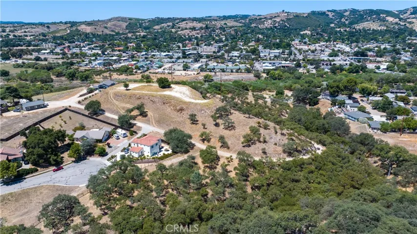 0 Navajo/river, Paso Robles, California 93446