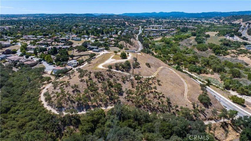 0 Navajo/river, Paso Robles, California 93446
